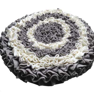 bite-resistant Floral Shaped Snuffleing Mat
