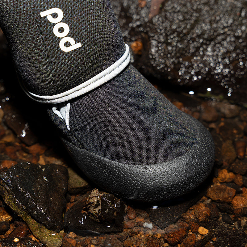 Anti-Slip Waterproof Upstream Shoes